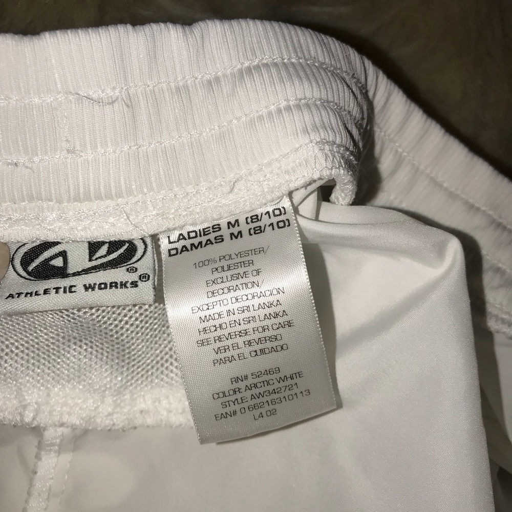 Shorts - Picture 3 of 3